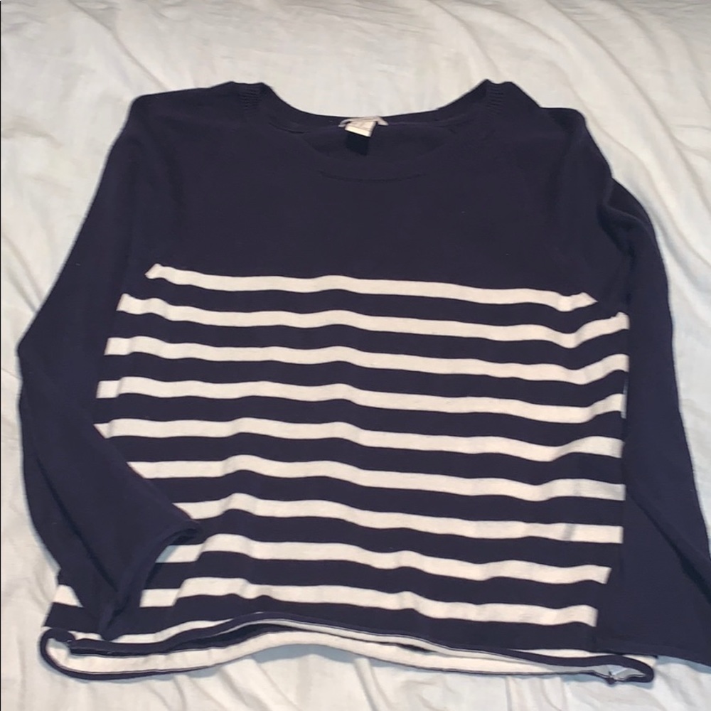 Cropped sweater.